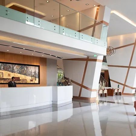 Hotel Epic Sana 5*